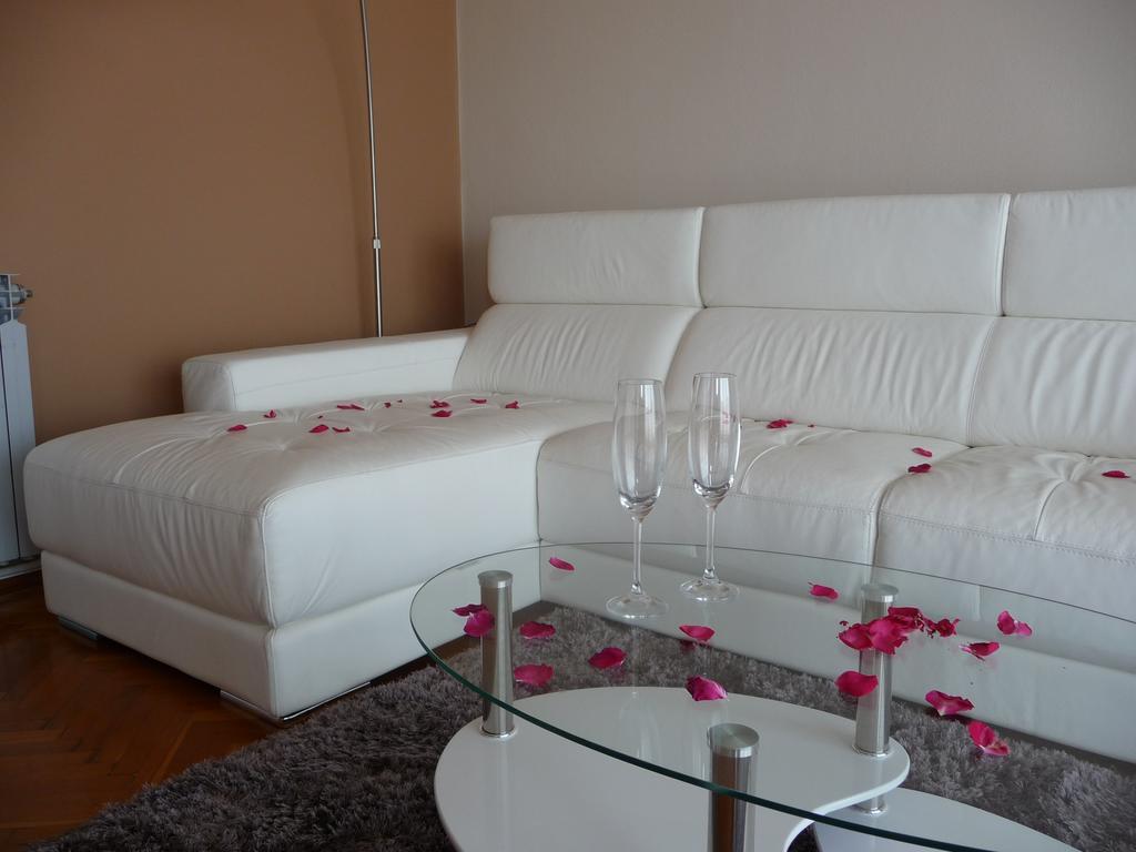 PUY Apartments Noris מראה חיצוני תמונה